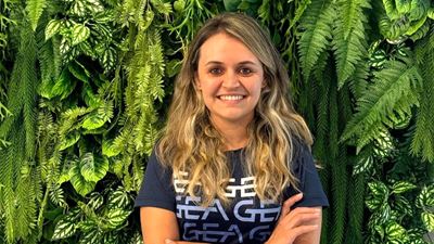 A women engineer working at GEA